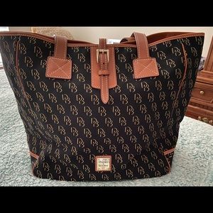 Dooney and Bourke Large Travel Tote